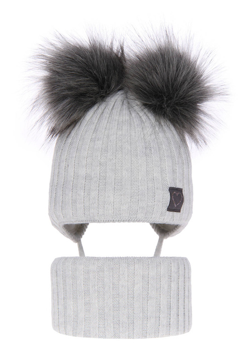 Ensemble d'hiver fille: bonnet et snood, gris clair, avec deux pompons, wiązany Telisa