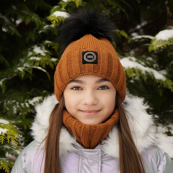 Ensemble d'hiver fille: bonnet et snood, brun, avec pompon, Hendi