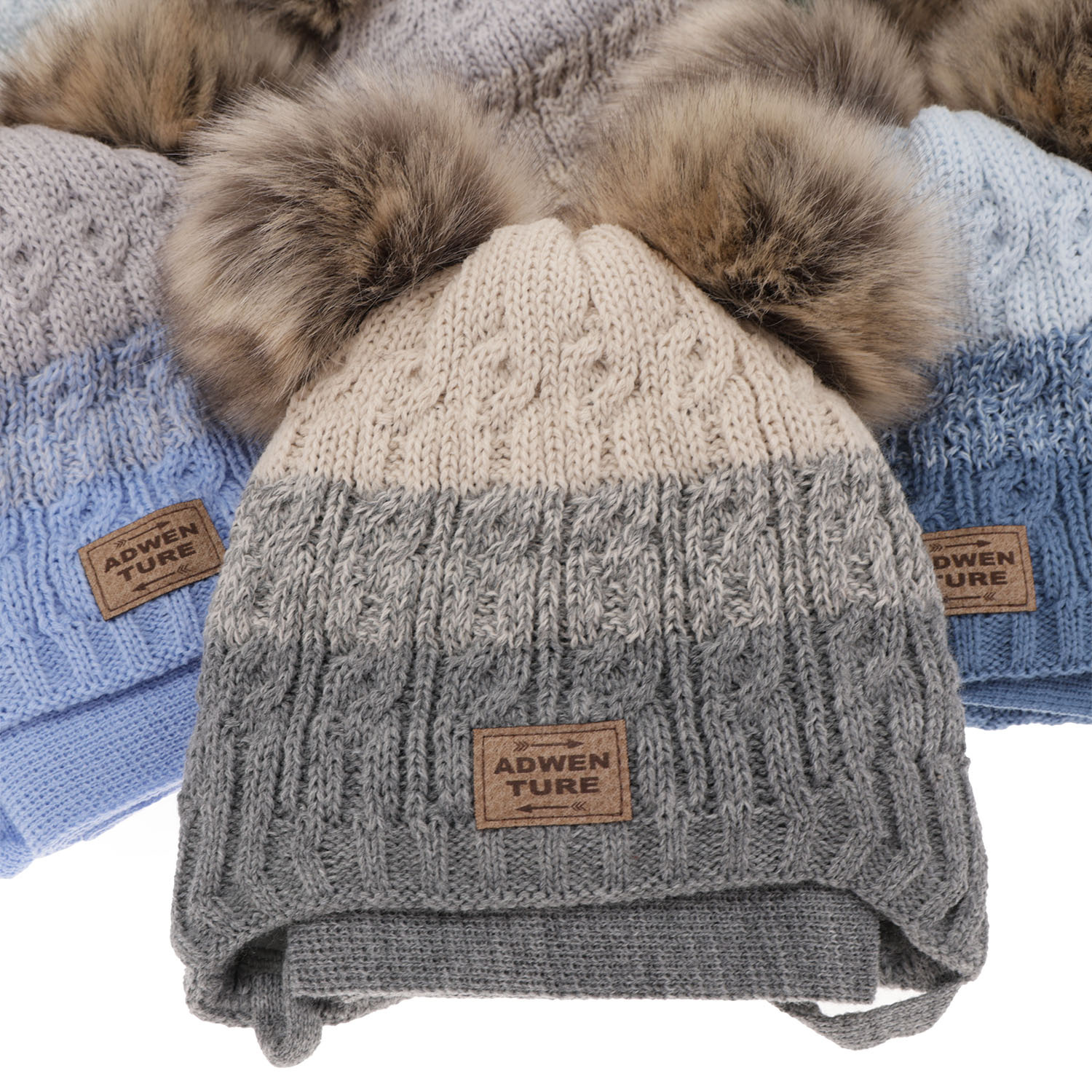 Ensemble d'hiver garçon: bonnet et écharpe, camel, avec deux pompons, avec liens, Platon