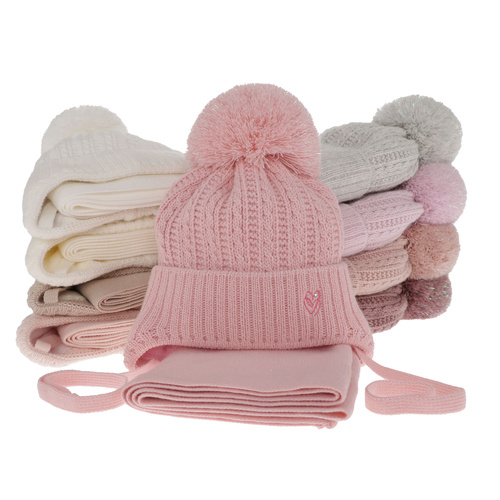 Ensemble d'hiver fille: bonnet et écharpe, crème, avec liens, avec pompon, Marisa