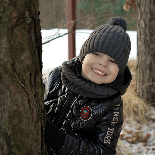 Ensemble d'hiver garçon: bonnet et snood, brun, avec pompon, Wiliam