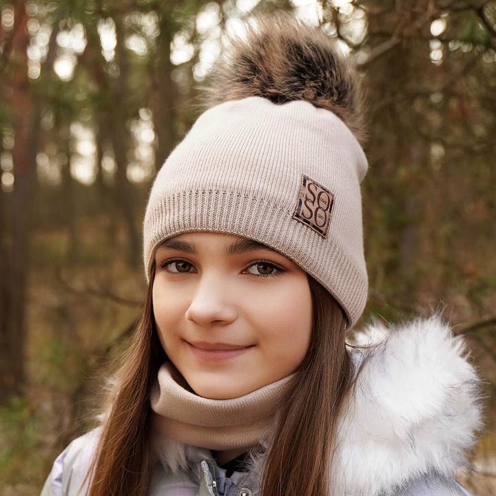 Ensemble d'hiver fille: bonnet et snood, beige, avec pompon, Apolinka
