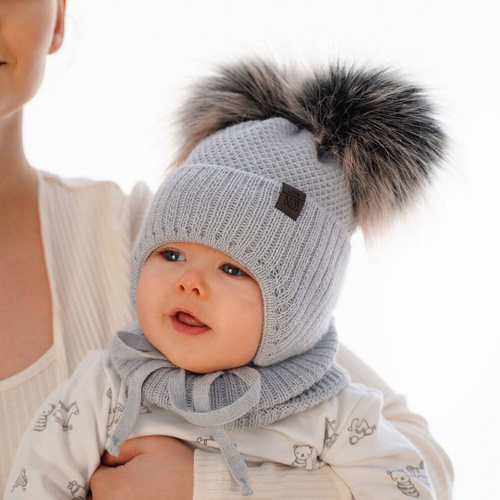 Ensemble d'hiver garçon: bonnet et snood, camel, avec deux pompons, avec liens, Randel