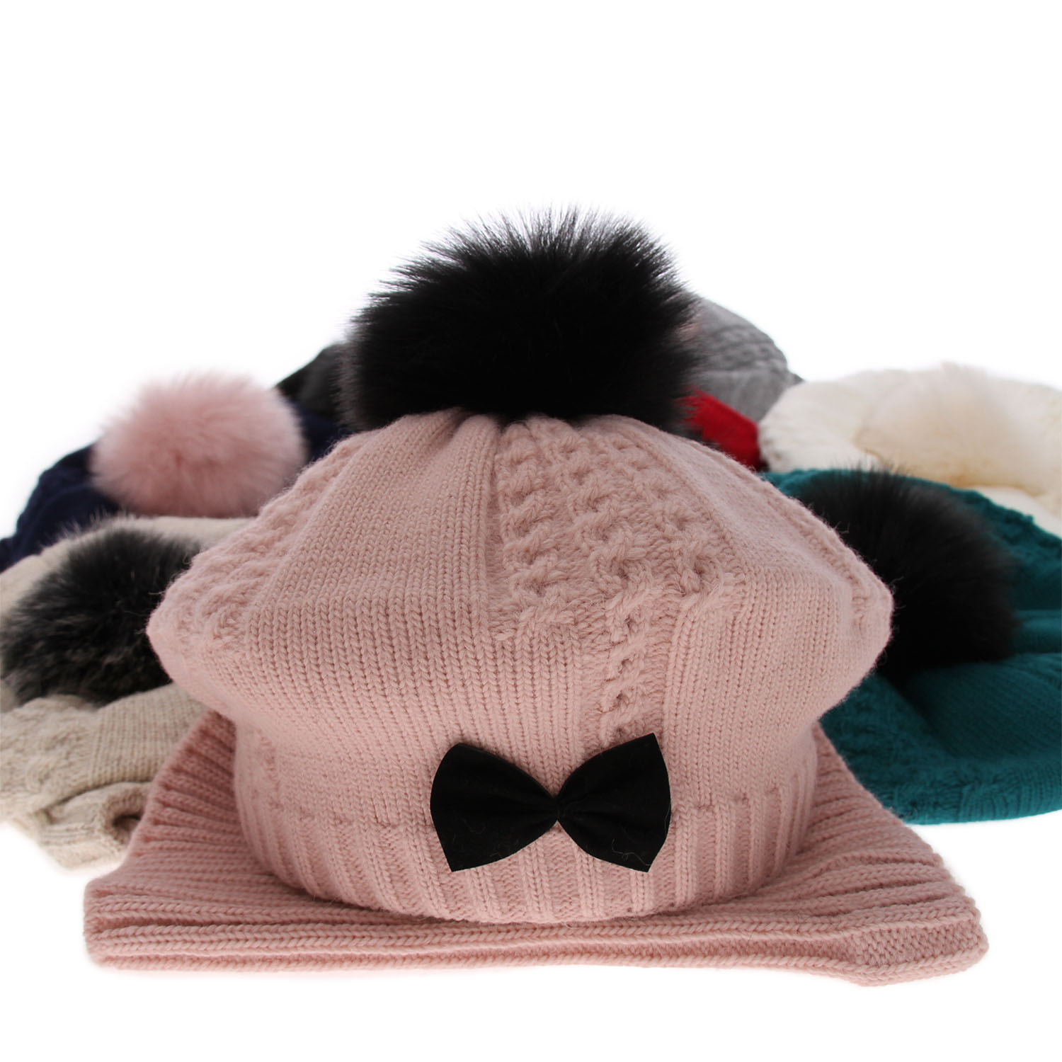 Ensemble d'hiver fille: bonnet et snood, noir, avec pompon, Amora