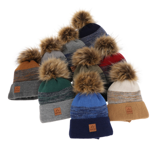 Ensemble d'hiver garçon: bonnet et snood, noir, avec pompon, Buffalo