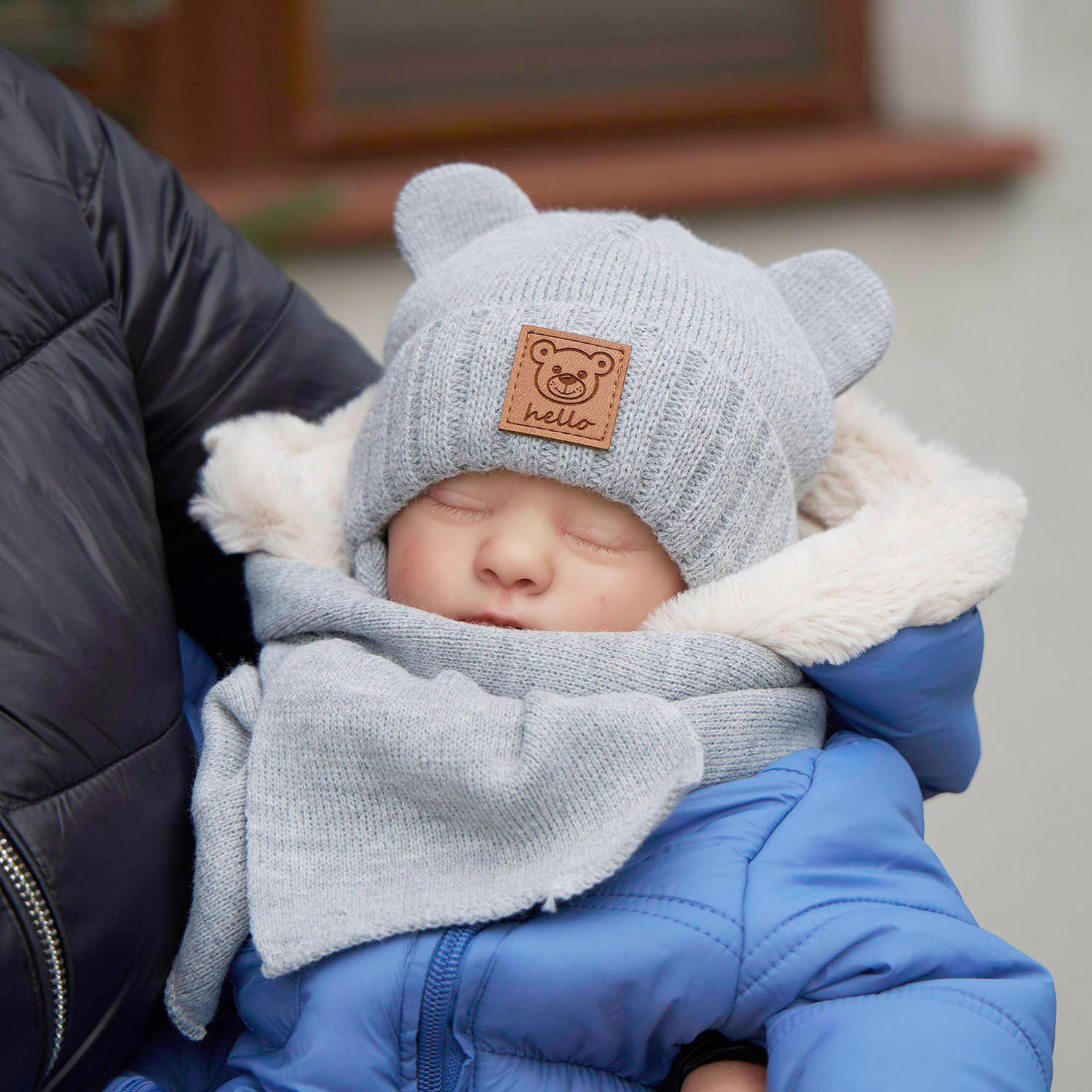 Ensemble d'hiver garçon: bonnet et écharpe, bleu clair, avec liens, Petit