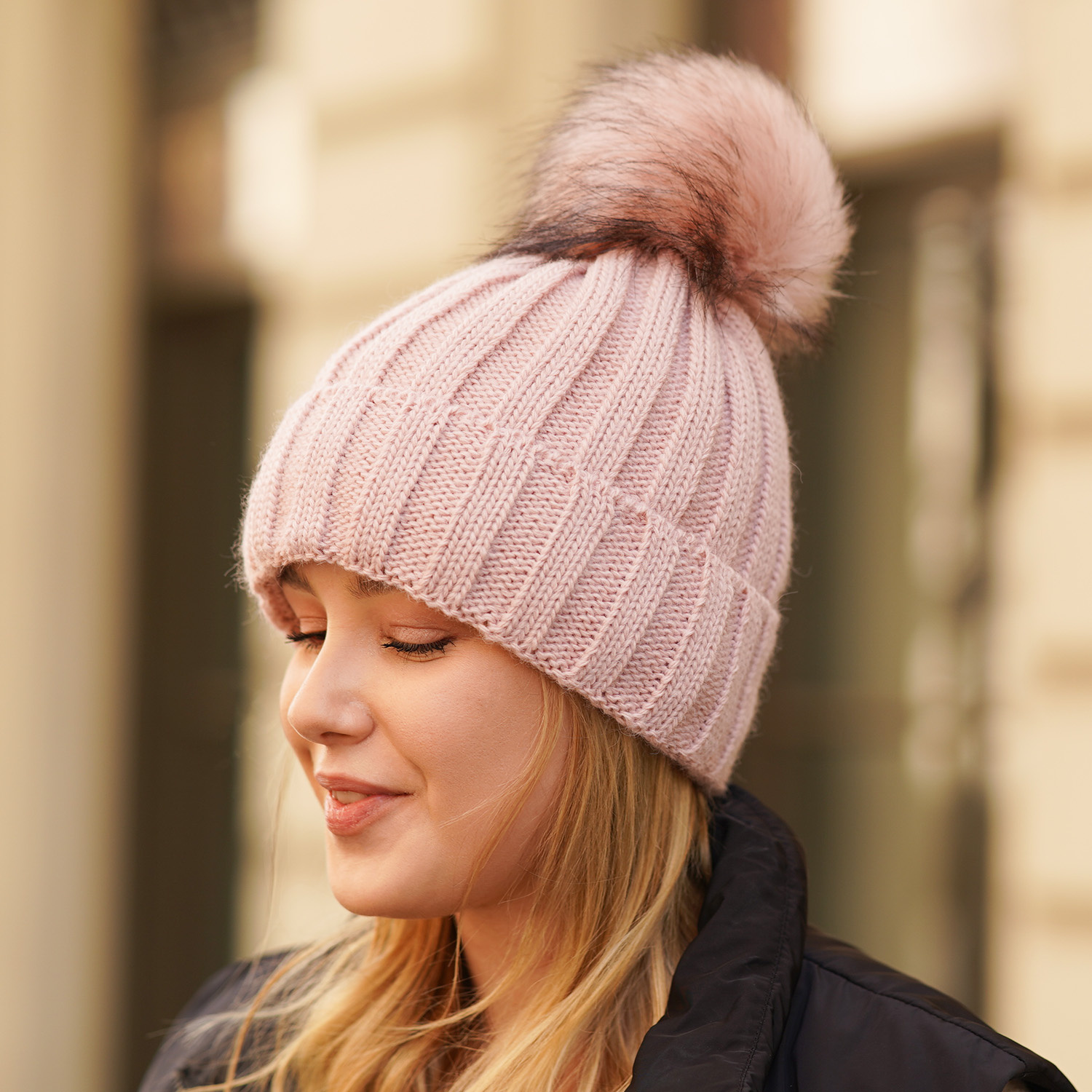 Bonnet d'hiver femme, beige, avec pompon, Mokka