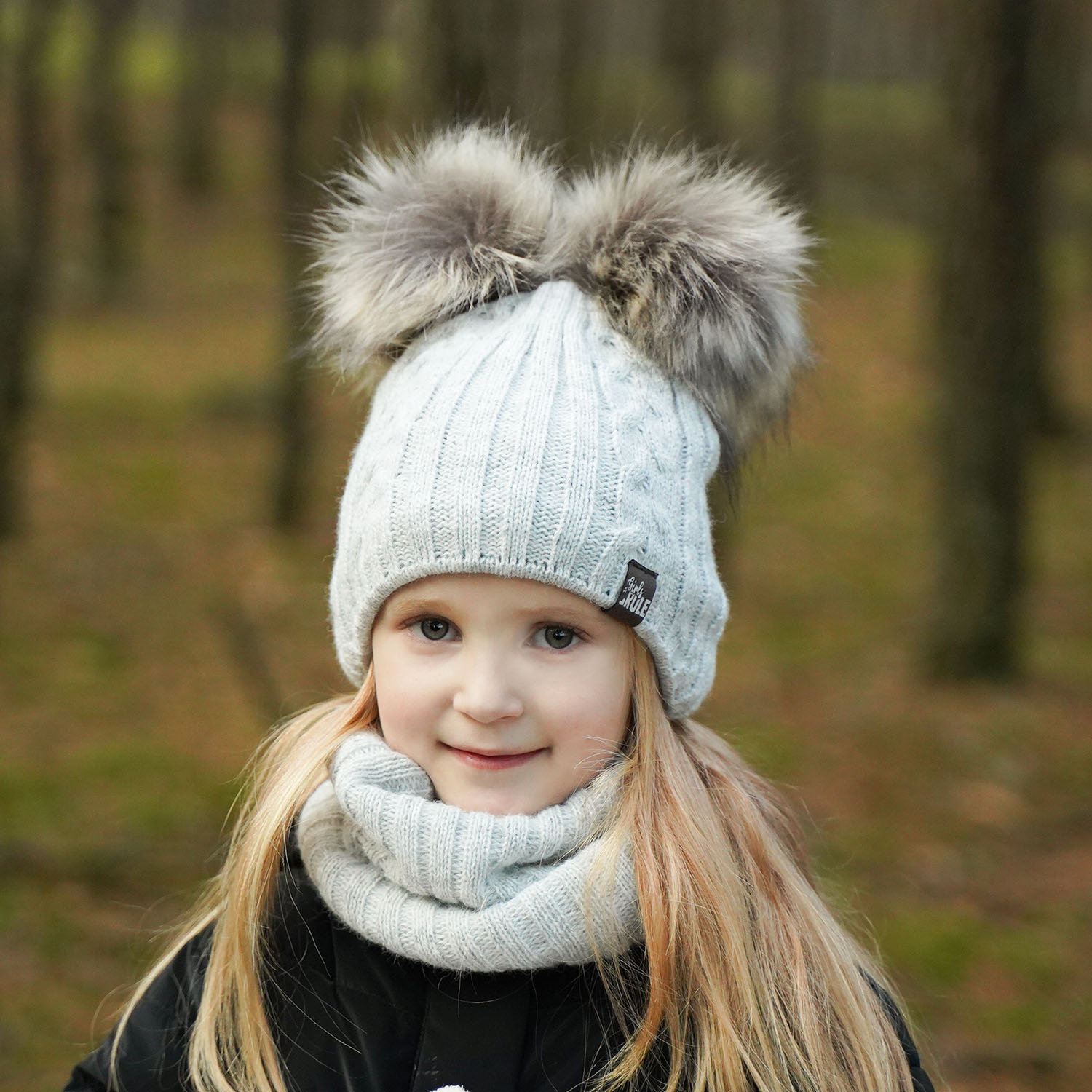 Ensemble d'hiver fille: bonnet et snood, violet, avec deux pompons, Marlen