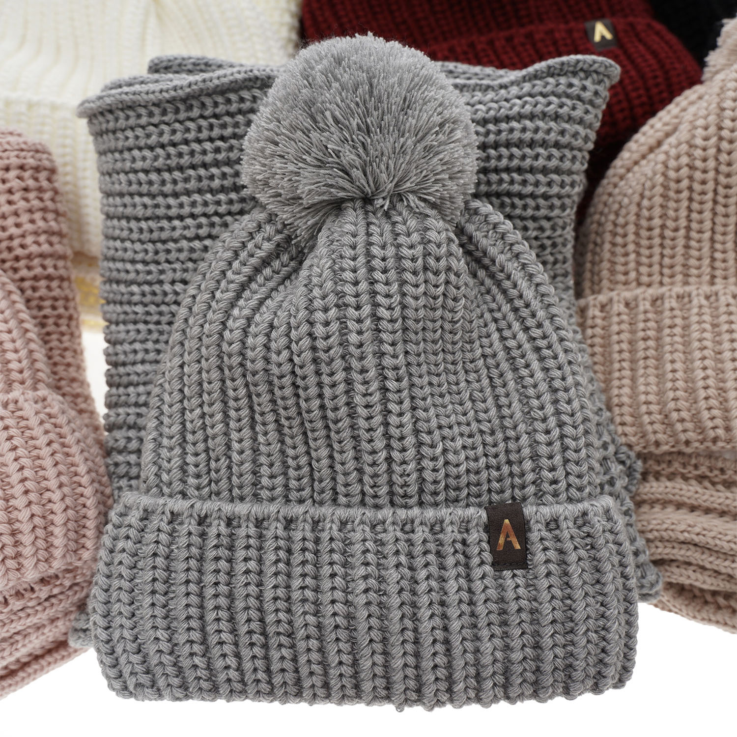 Ensemble d'hiver femme: bonnet et écharpe, rose, avec pompon, Lupita