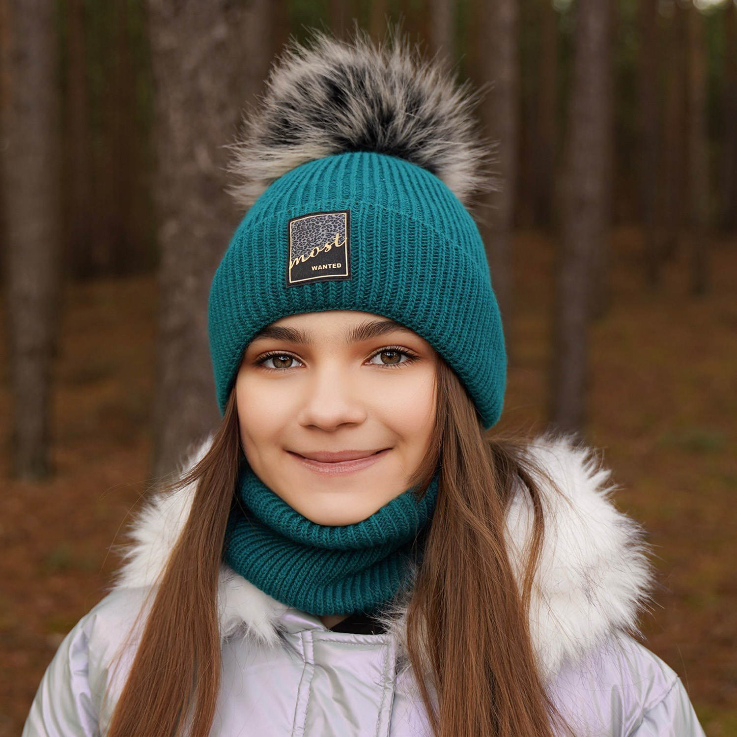 Ensemble d'hiver fille: bonnet et snood, brun, avec pompon, Sycylia