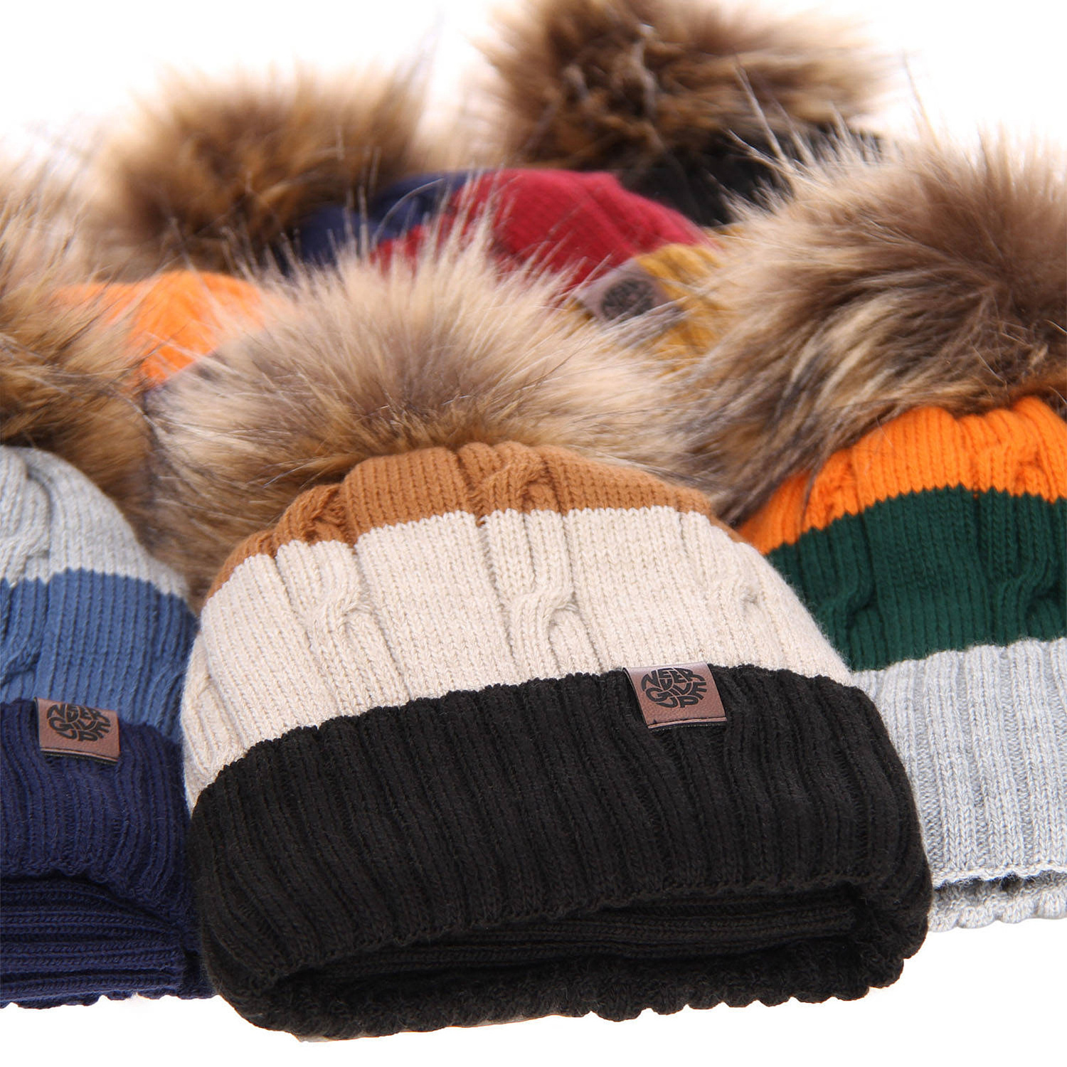 Ensemble d'hiver garçon: bonnet et snood, gris, avec pompon, Karmel