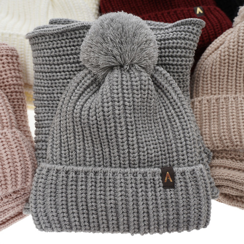 Ensemble d'hiver femme: bonnet et écharpe, rose, avec pompon, Lupita