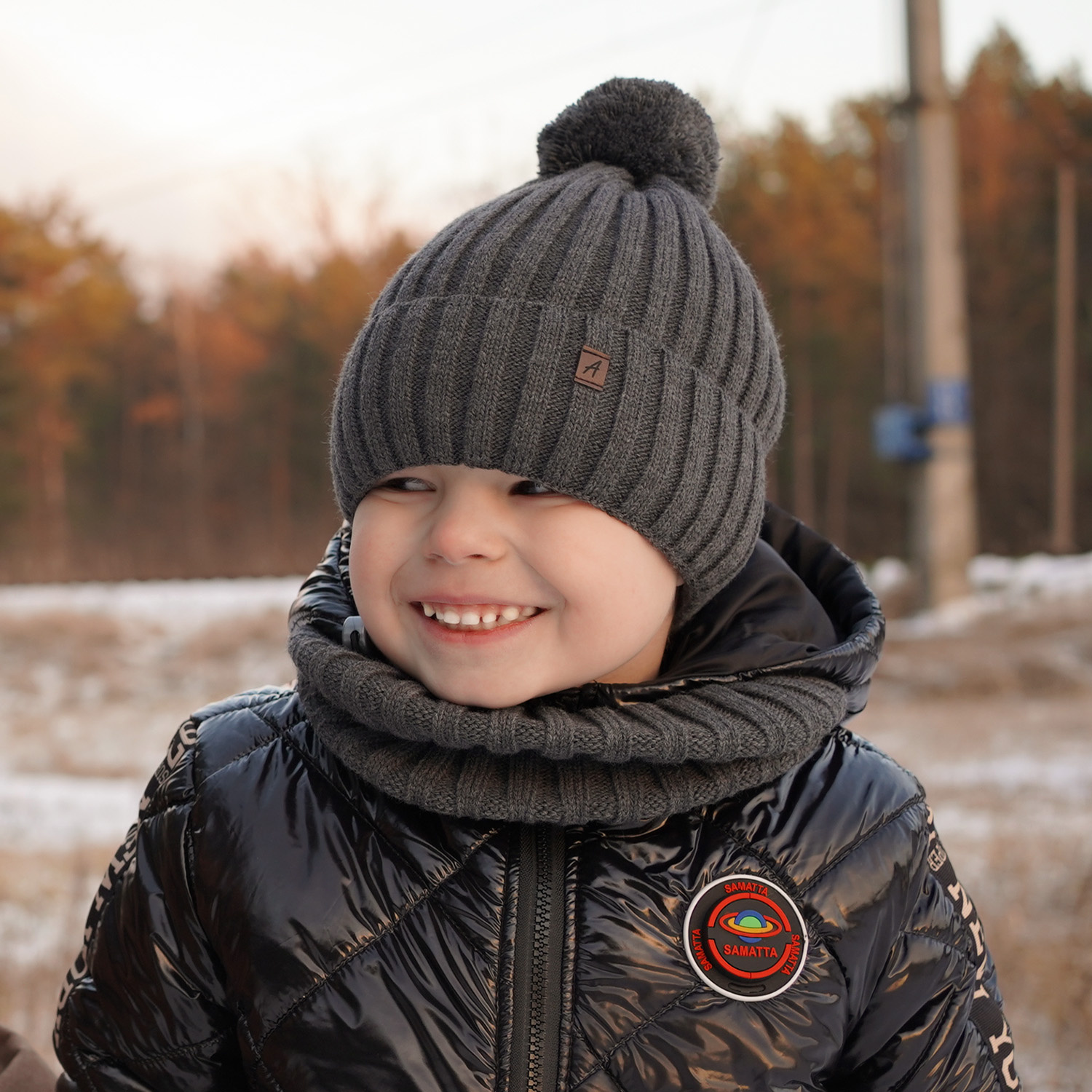 Ensemble d'hiver garçon: bonnet et snood, gris, avec pompon, Wiliam
