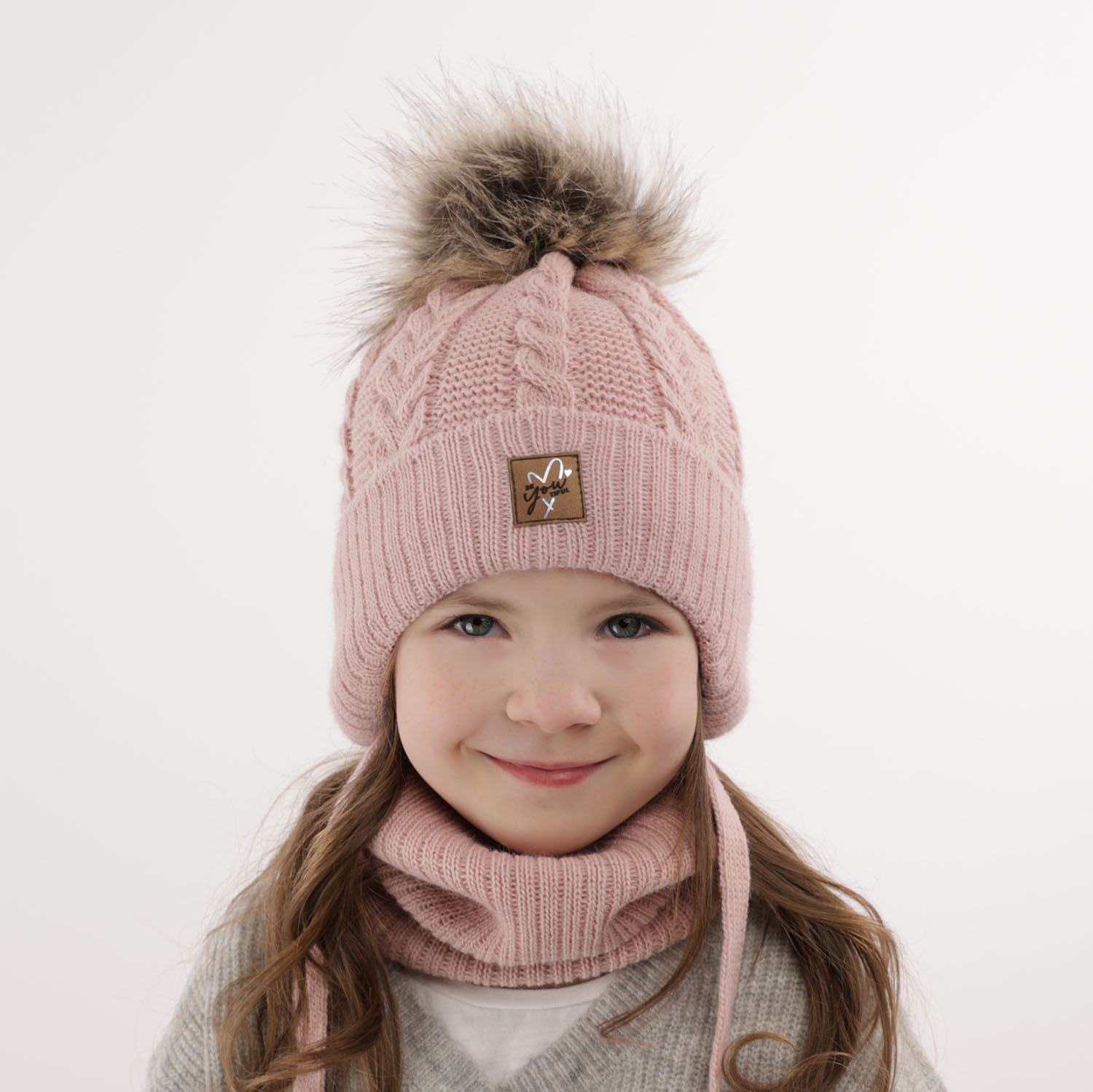 Ensemble d'hiver fille: bonnet et snood, beige, avec pompon, Finess