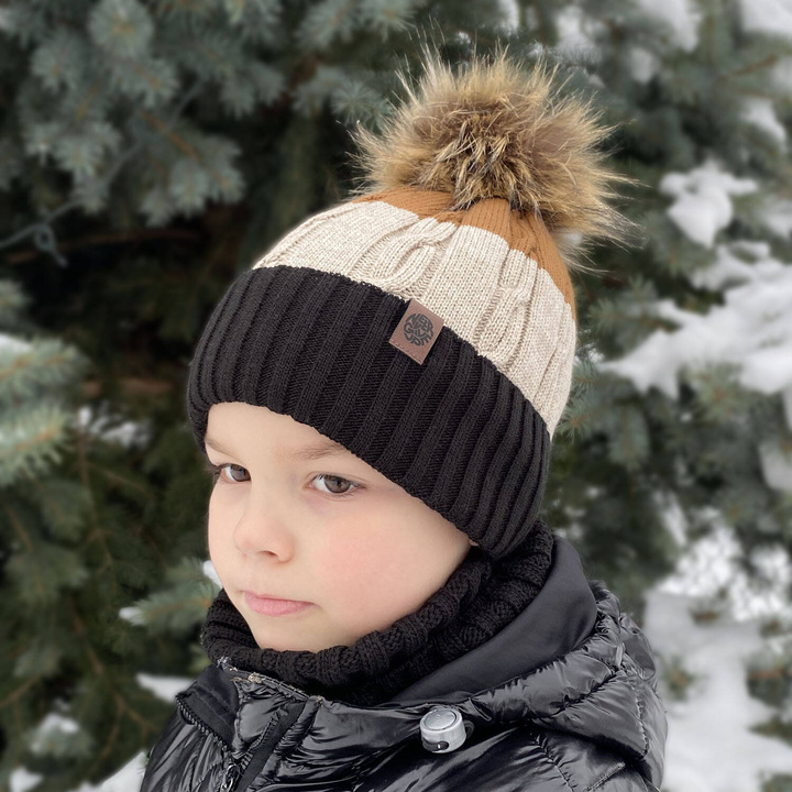 Ensemble d'hiver garçon: bonnet et snood, noir, avec pompon, Karmel