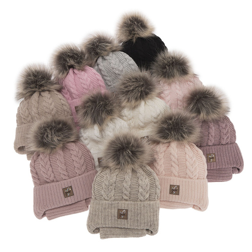 Ensemble d'hiver fille: bonnet et snood, rose, avec liens, avec pompon, Finess