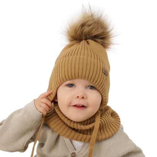 Ensemble d'hiver garçon: bonnet et snood, crème, avec pompon, Bergo