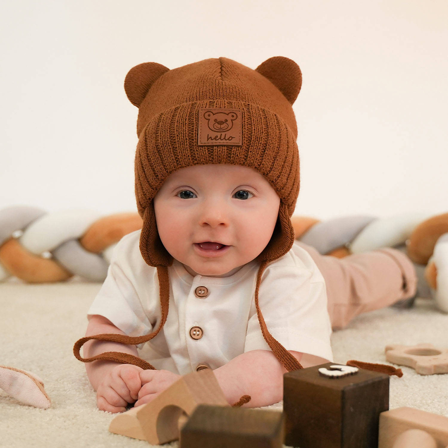 Ensemble d'hiver garçon: bonnet et écharpe, camel, avec liens, Petit