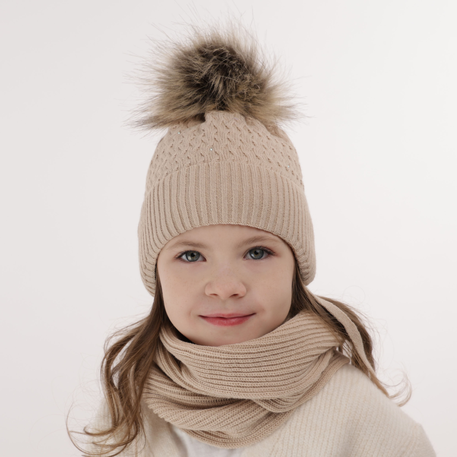 Ensemble d'hiver fille: bonnet et écharpe, violet, avec pompon, avec liens, Zelta
