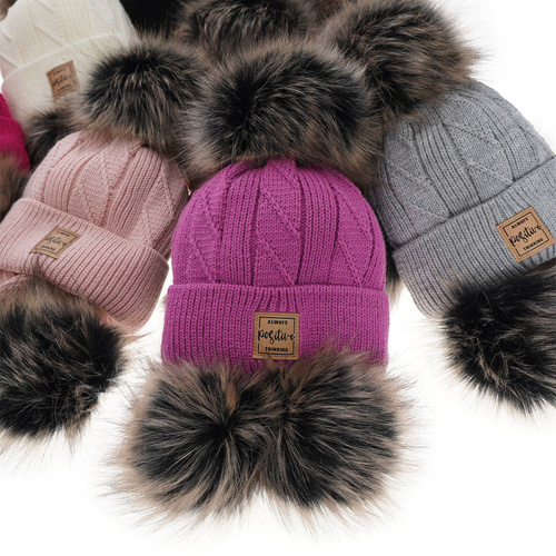 Ensemble d'hiver fille: bonnet et écharpe, gris, avec deux pompons, Gabriela