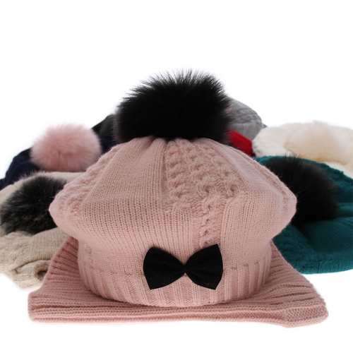 Ensemble d'hiver fille: beret et snood, rose, avec pompon, Amora