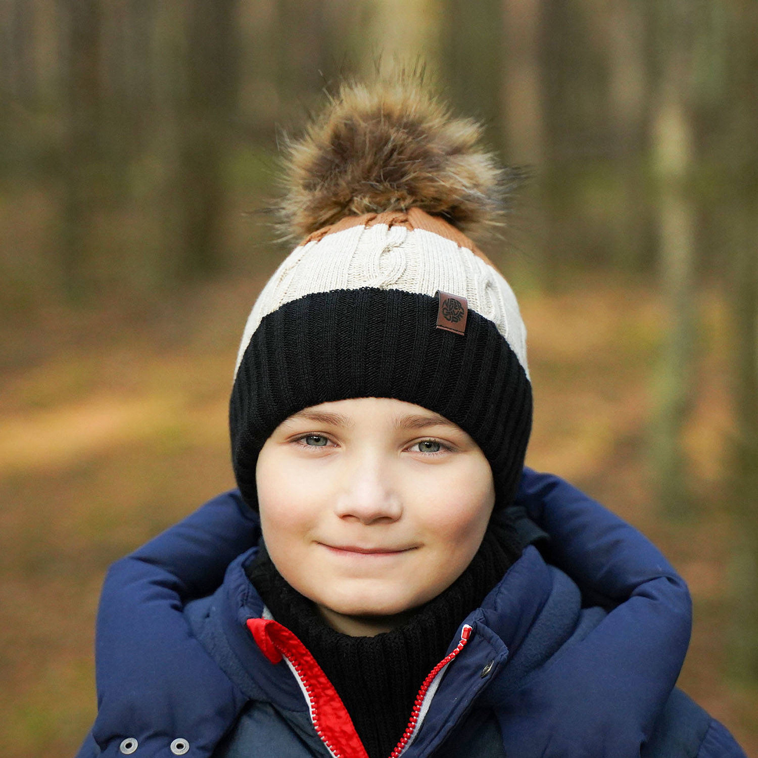 Ensemble d'hiver garçon: bonnet et snood, orange, avec pompon, Karmel